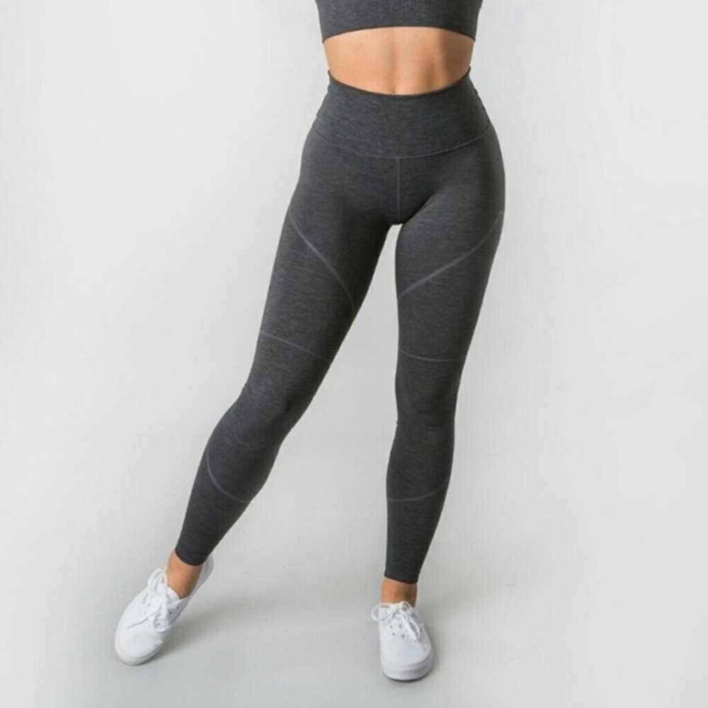 Alphalete Revival Leggings